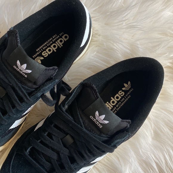 Adidas Nora black and white size 7.5 - Picture 4 of 6